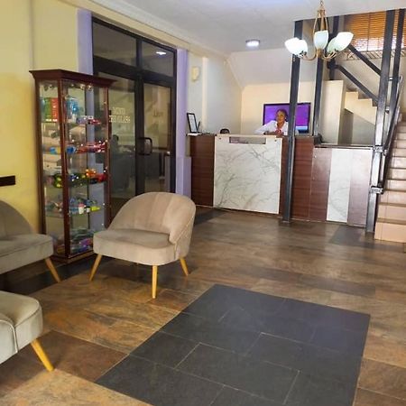 Citilodge Hotel & Conference Centre Newly Renovated アブジャ エクステリア 写真