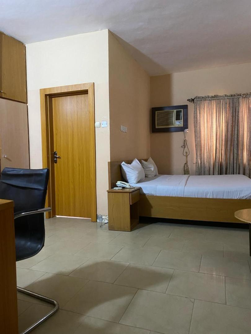 Citilodge Hotel & Conference Centre Newly Renovated アブジャ エクステリア 写真