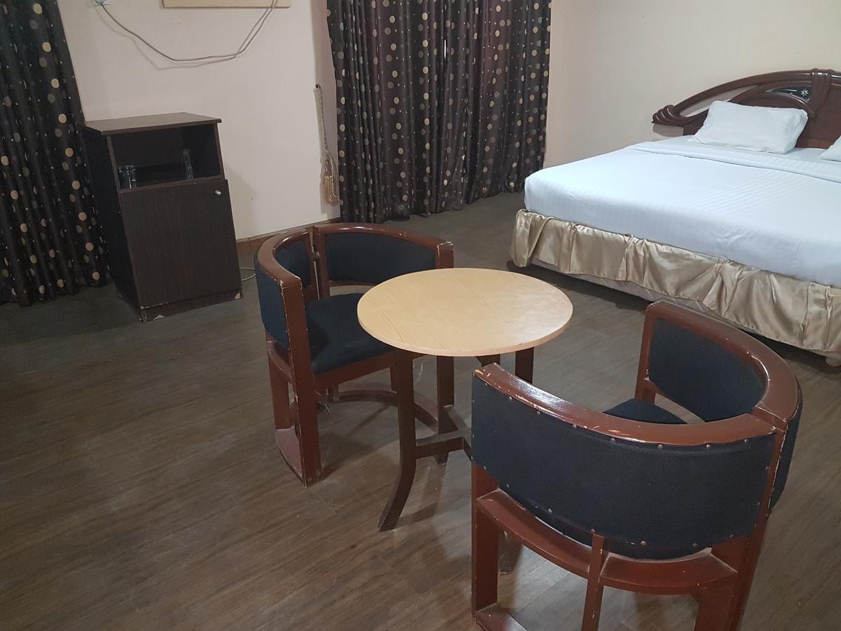 Citilodge Hotel & Conference Centre Newly Renovated アブジャ エクステリア 写真