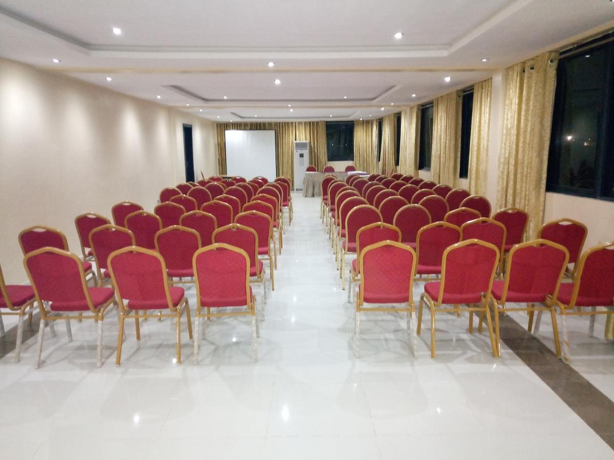 Citilodge Hotel & Conference Centre Newly Renovated アブジャ エクステリア 写真